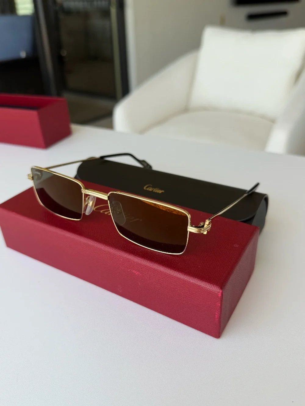 Authentic Cartier CT0353S 007 Sunglasses – Never Worn –Gold rimless rectangular